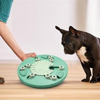 BRAIN TOY I DOG WORKER I NINA OTTOSSON